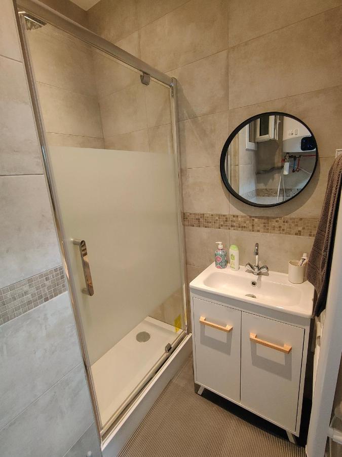 Les Lofts De Provins: Apt 5 Exterior foto